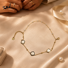White Seashell Bracelet