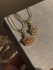 Swan Sparkle Necklace |سلسلة البجعة اللامعة