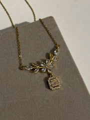 Floral Glam Necklace