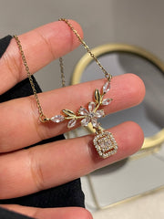 Floral Glam Necklace